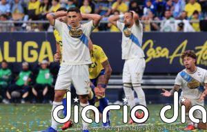 Stoichkov alarga la crisis del Cádiz y pone segundo al Deportivo