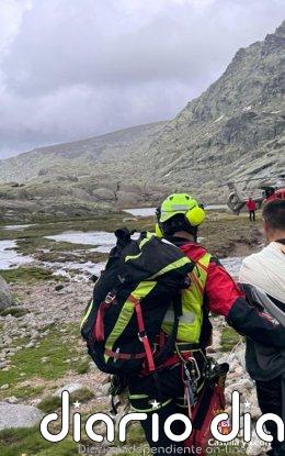 Sucesos.- Evacuado un montañero tras sufrir una caída en el Pico Almanzor en Candeleda (Ávila)