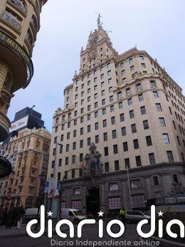 Telefónica ultima la venta de su sede en Gran Vía por unos 200 millones al empresario murciano Tomás Olivo Sede de Telefónica en Madrid