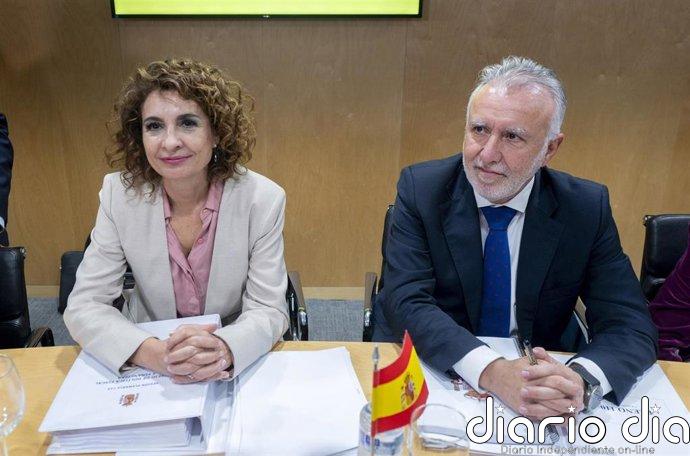 Torres admite que el resultado del PSOE "no es el esperado", pero cree que la derecha "pierde fuerza" en Andalucía