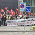 Trabajadores de Exolum se concentran en la Junta para "exigir un convenio colectivo justo y digno"