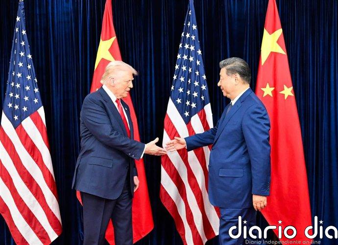 Trump prevé "un futuro fantástico" con Pekín en el inicio de su visita a China con decenas de empresarios