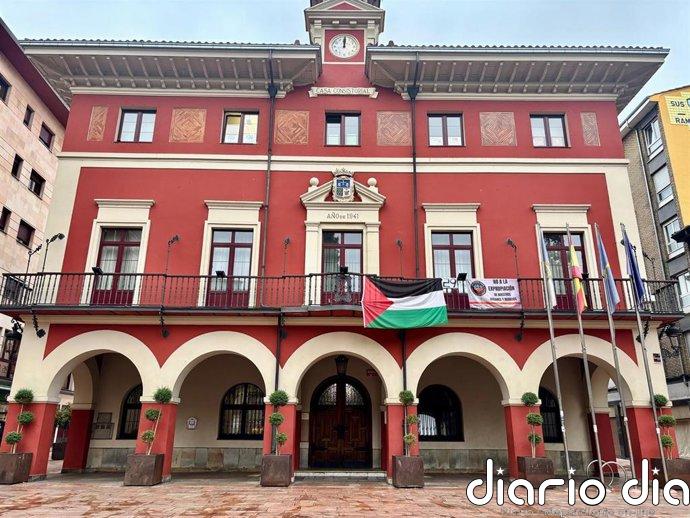 UGT exige responsabilidades al Ayuntamiento de Langreo ante la "grave situación" de la recogida de basuras