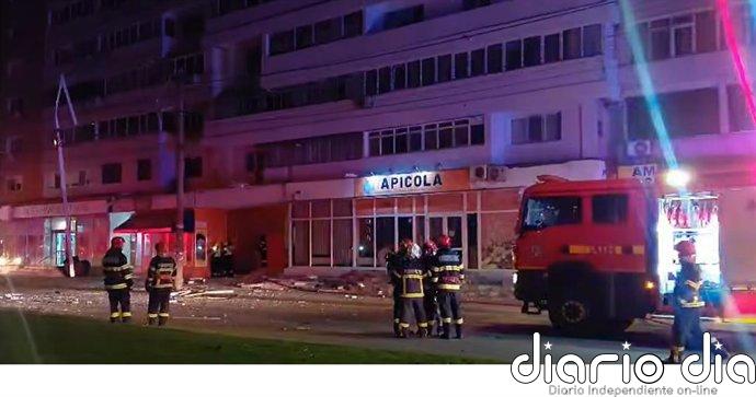Un dron impacta contra un edificio residencial en una ciudad del este de Rumanía, cerca de la frontera con Ucrania