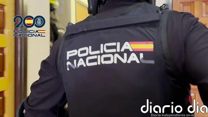 Un grupo pionero de la Policía esclarece 41 robos con violencia de relojes de lujo y detiene a 34 ladrones
