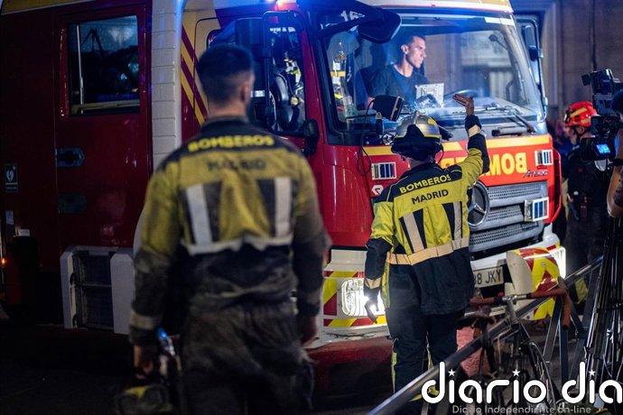 Un incendio en una casa en Villaverde deja siete intoxicados por inhalación de humo, incluidos dos policías