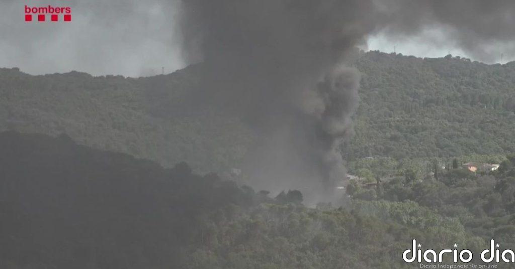 Un incendio obliga a desalojar a más de 600 vecinos en Orrius