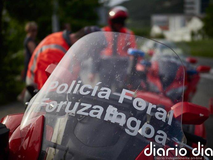 Una conductora de 87 años es trasladada al hospital tras chocar contra una vivienda en Extrarri
