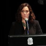 Una regidora de Morena interrumpe el acto de homenaje a Ayuso en Aguascalientes