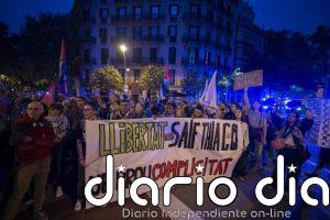 Unos 150 concentrados ante la sede de CE en Barcelona exigen la liberación de la Flotilla