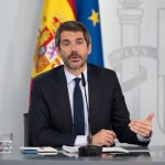 Urtasun dice que Sumar "protegerá" al Gobierno progresista pese a la imputación de Zapatero, a quien pide explicaciones