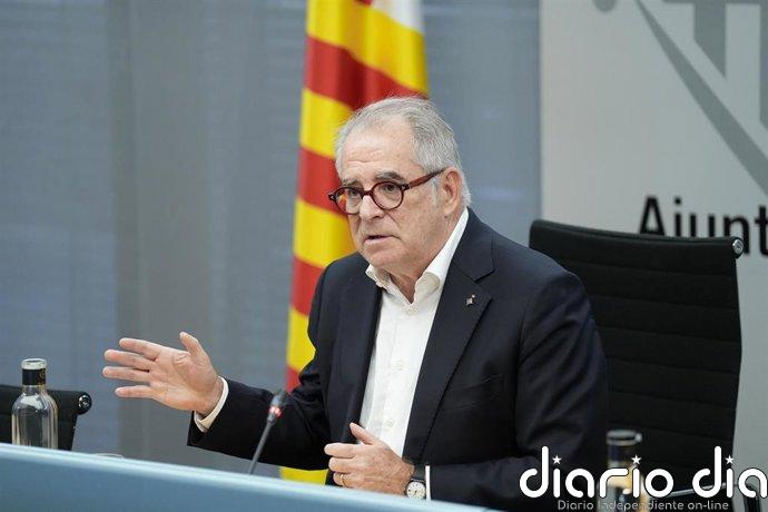 Valls pide al Puerto de Barcelona "acelerar" su estrategia para ser más puerto base y no de escala