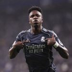 Vinícius aplaza el alirón del Barça hasta el Clásico