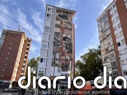 Vitoria-Gasteiz avanza en la instalación de la recreación del mural del 3 de Marzo en Zaramaga