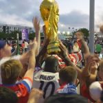 Aficionados de EEUU celebran como una final la primera victoria de su selección en el Mundial