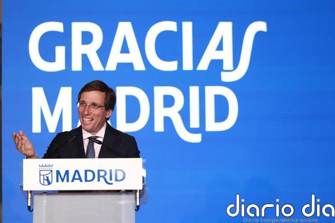 Almeida agradece el trabajo de los profesionales de emergencias jubilados en 2025: "Siempre habéis estado ahí"