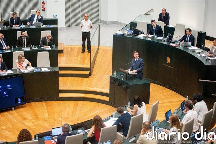 Almeida defiende un modelo de ciudad "que funciona" y advierte de "un riesgo a evitar en 2027, el sanchismo"