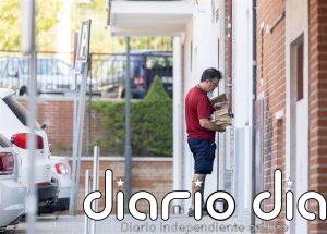 Amazon, el canal utilizado en casi la mitad de las compras 'online' con recepción de paquete, según la CNMC