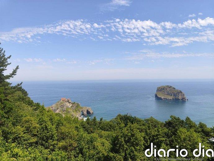 Ambiente veraniego, pero descenso de las temperaturas máximas este lunes en Euskadi