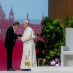 Antonio Banderas, de nuevo frente al Papa para hablar de su fe