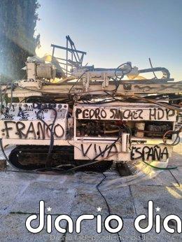 Aparece vandalizada la maquinaria de obra que inicia el proyecto de resignificación del Valle de Cuelgamuros