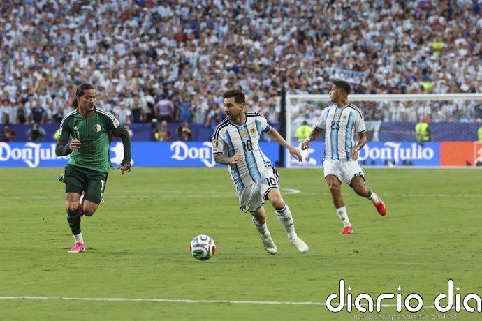 Argelia presenta a la FIFA una queja oficial por el arbitraje de Marciniak contra Argentina