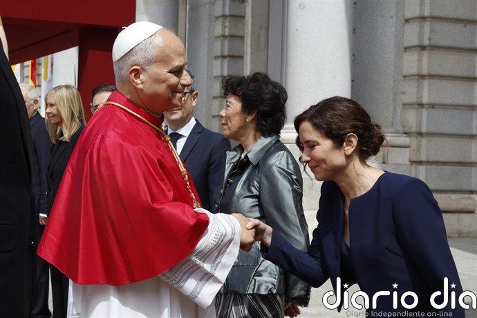 Ayuso despide al Papa León XIV tras visitar la capital: "Hasta siempre, esta es su casa"