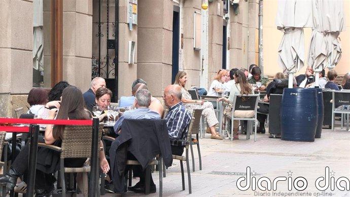 Bruselas insta a España a recortar beneficios fiscales y cuestiona el IVA reducido de hoteles y restaurantes