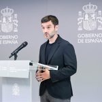 Bustinduy dice que las CCAA "no pueden" reducir su inversión en dependencia y llama a disminuir las listas de espera