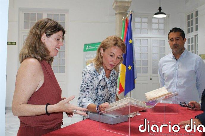 Cádiz arranca la Semana de los Archivos mostrando dos 'Diarios de Voluntarios Distinguidos' de 1810 y 1811