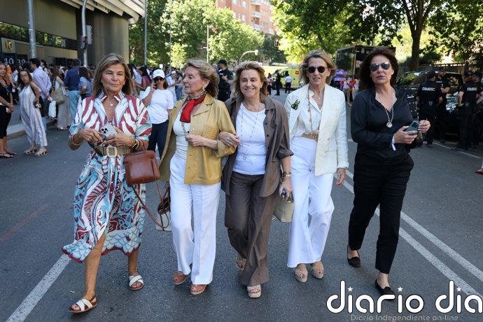 Cari Lapique, tras ver a León XIV con su hermana Myriam y Nuria González: "La fe es lo único que nos queda"