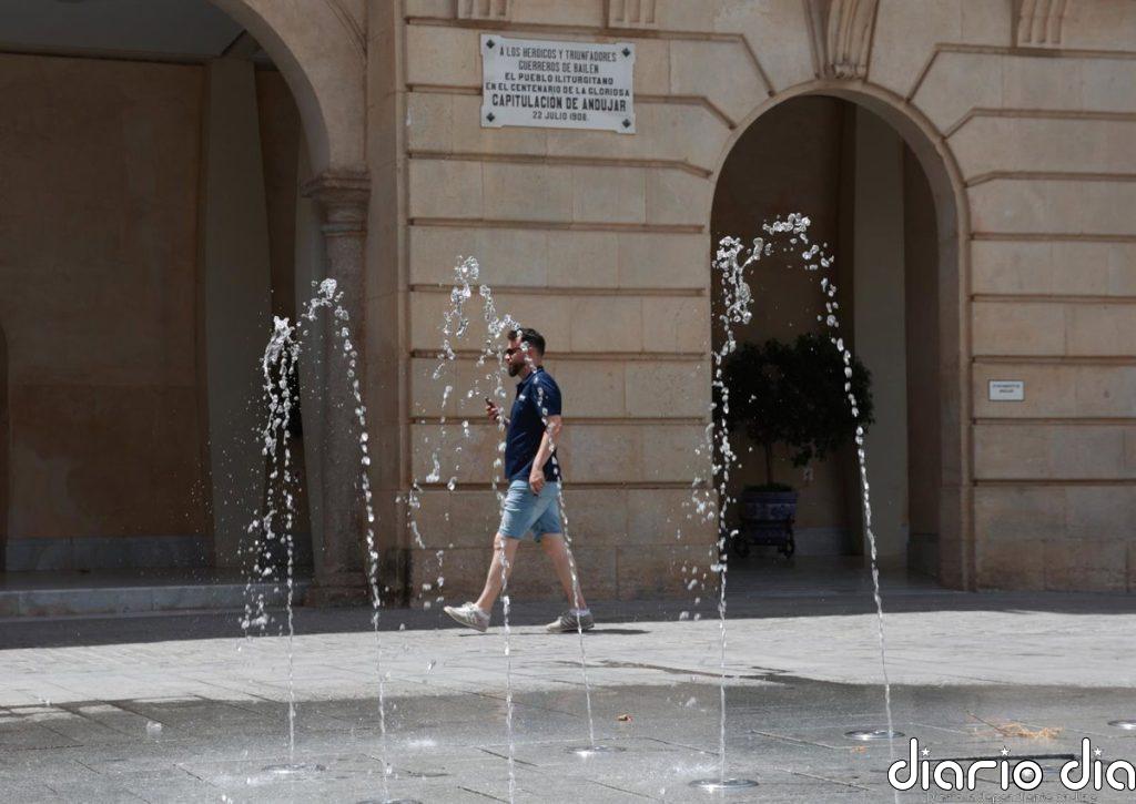 Casi toda España estará hoy en aviso por calor, con Cantabria y País Vasco en nivel rojo