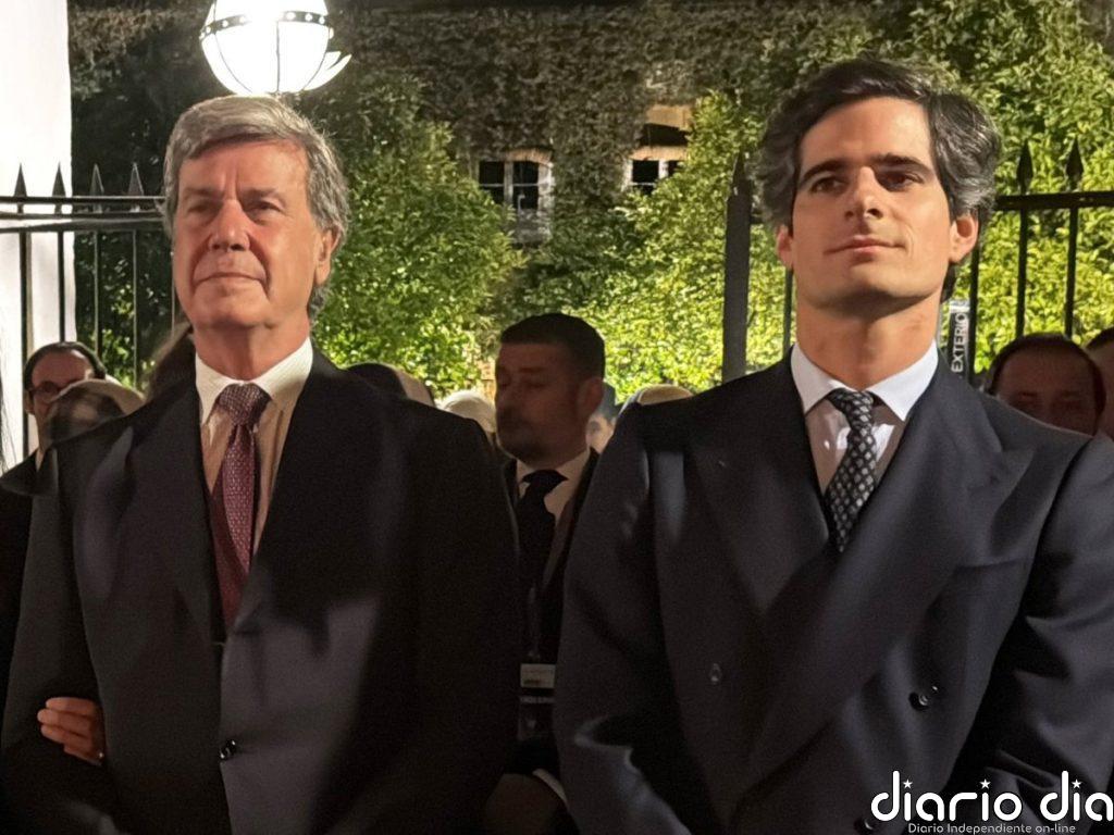 Cayetano Martínez de Irujo reprocha a su sobrino Fernando Fitz-James su ausencia en los homenajes a la duquesa de Alba