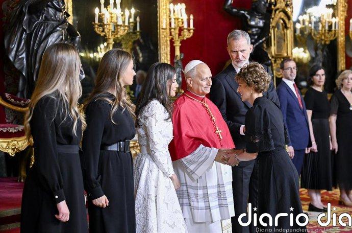 Chivite saluda al Papa León XIV en Madrid y destaca su llamamiento a "la paz, el diálogo y el entendimiento"