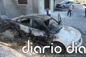 Colonos israelíes prenden fuego a una mezquita cerca de Ramala