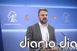 Compromís ve "una causa general" contra Sánchez y su esposa y anima al juez Peinado a presentarse a las elecciones
