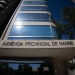 Condenado el alcalde de Navas del Rey por coacciones al ordenar la retirada de una puerta en una finca