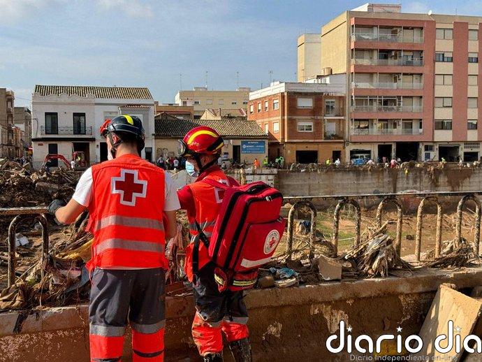 Cruz Roja alerta de la amenaza de las 'fake news' para ONG y pone de ejemplo la dana: "Los voluntarios sufrieron acoso"