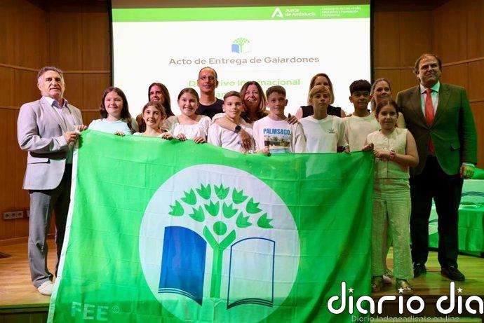 Cuatro centros de Córdoba reciben la Bandera Verde por su compromiso con el medioambiente