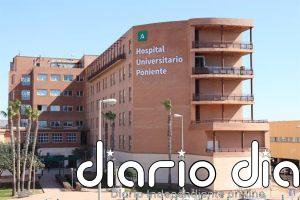 Cuatro jóvenes heridos tras chocar su turismo con una farola y volcar en Roquetas de Mar (Almería)