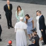 De dónde son y cuánto cuestan los ‘looks’ que la princesa Leonor y la infanta Sofía han llevado a la Santa Misa