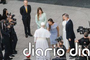 De dónde son y cuánto cuestan los ‘looks’ que la princesa Leonor y la infanta Sofía han llevado a la Santa Misa