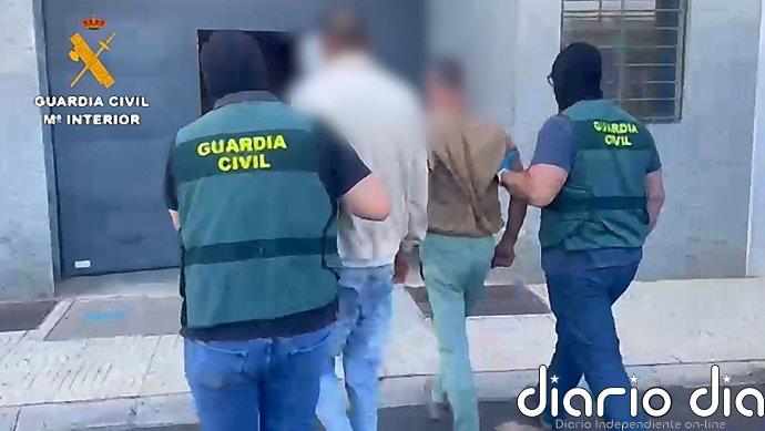 Detenidas en Níjar (Almería) dos personas con más de 30 kilos de marihuana en maletas antes de viajar a Rumanía