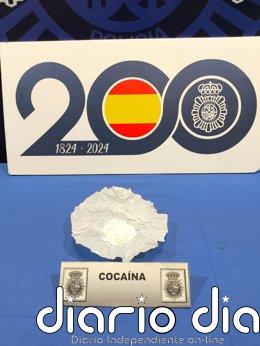 Detenido en Valladolid con 12 gramos de cocaína escondidos bajo la plantilla de una zapatilla Cocaína incautada al detenido.