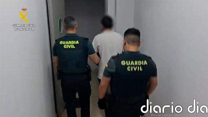Detenido un vecino de La Rinconada (Sevilla) con requisitoria tras robar un coche y colisionar con otros dos en la fuga
