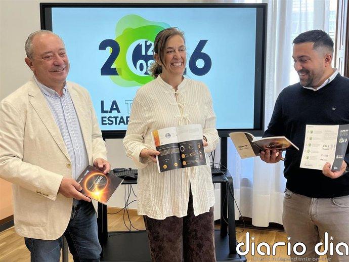 Diputación reparte más de 7.700 gafas homologadas para que los escolares de Palencia observen el eclipse