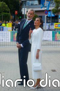 Doña Letizia recupera un vestido muy especial para su nuevo encuentro con León XIV en la Sagrada Familia