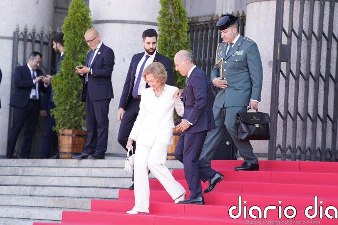Doña Sofía recupera el 'privilegio del blanco' para su encuentro con León XIV en La Almudena