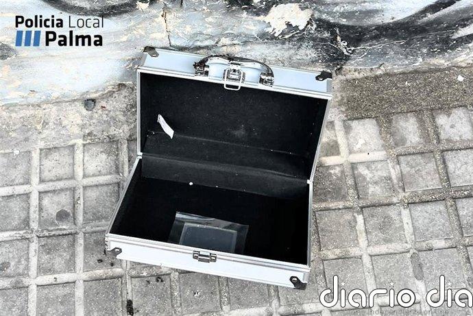 Dos jóvenes detenidos por robar una mochila en la Playa de Palma