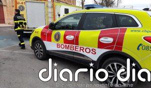 Dos mujeres afectadas por inhalación de humo tras el incendio de una vivienda en Cádiz
